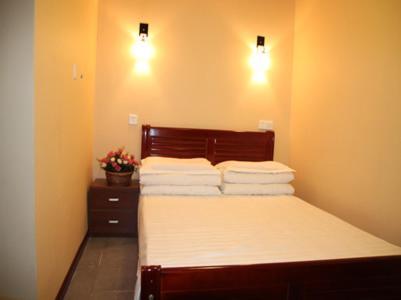 Qinghai Hengyu International Youth Hostel Сінін Номер фото